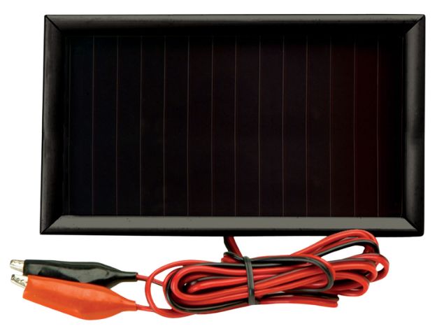 Picture of American Hunter BLEC12 Economy Solar Charger 12V Features Trickle Charge