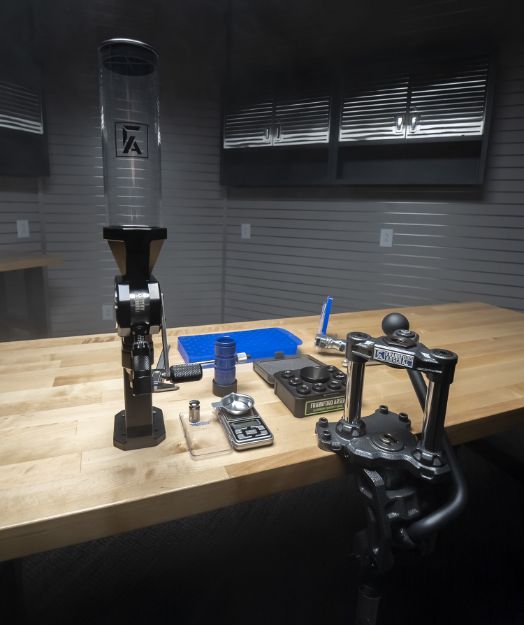 Picture of FRANKFORD ESSENTIALS RELOADING KIT