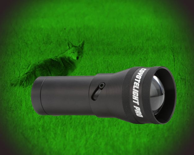 Picture of Coyote Light Coyote Light Pro Green Led Light Up To 1300 Yds Beam Picatinny Rail Mount Matte Black Aluminum 