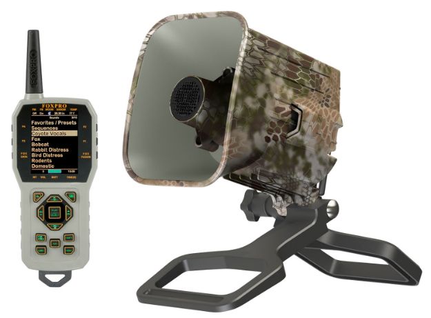 Picture of Foxpro  Digital Call Attracts Multiple Features Tx1000 Transmitter Kryptek Highlander Abs Polymer 